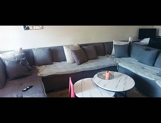 2 BEDROOM SECTIONAL TITLE FOR SALE IN COMET